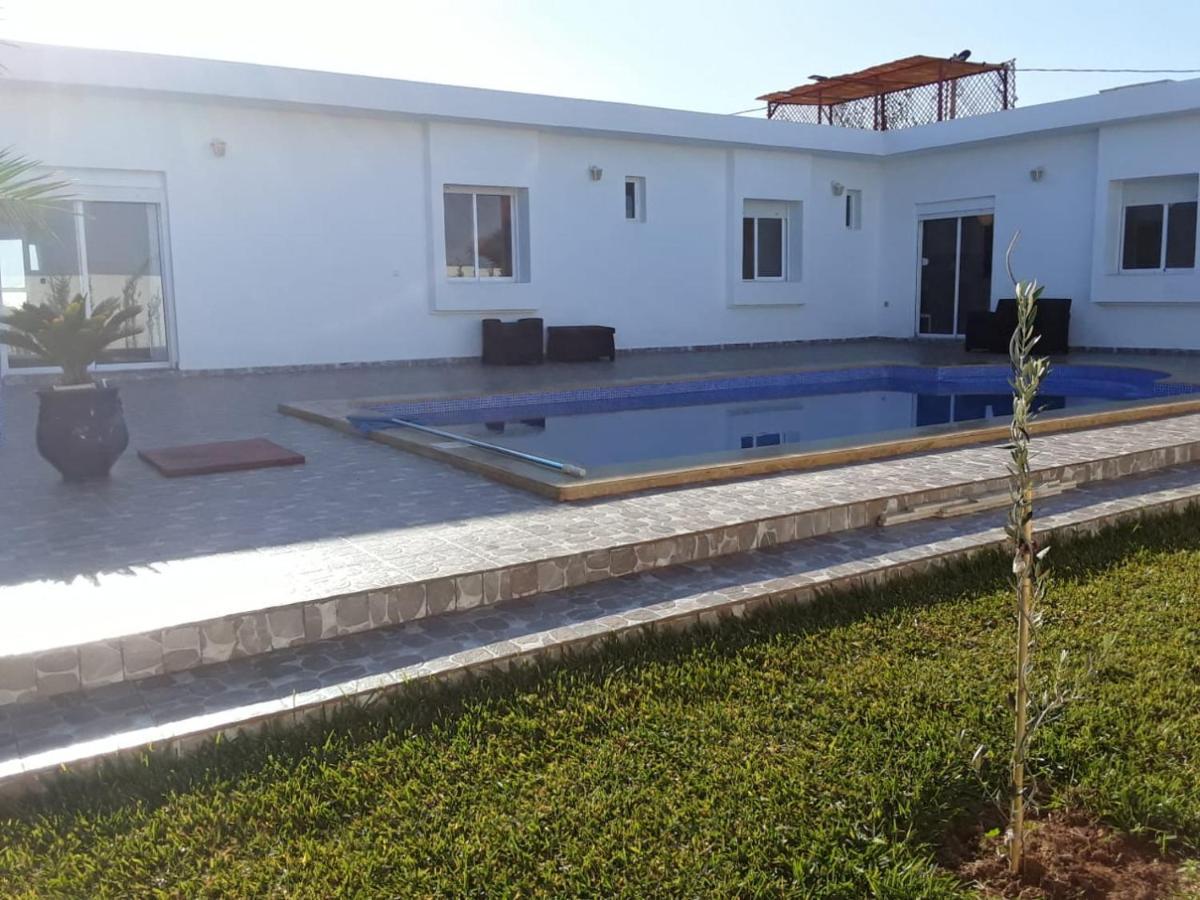 Villa Climatisee Avec Piscine Privee, Ras El Ma Bouarfaten Luaran gambar