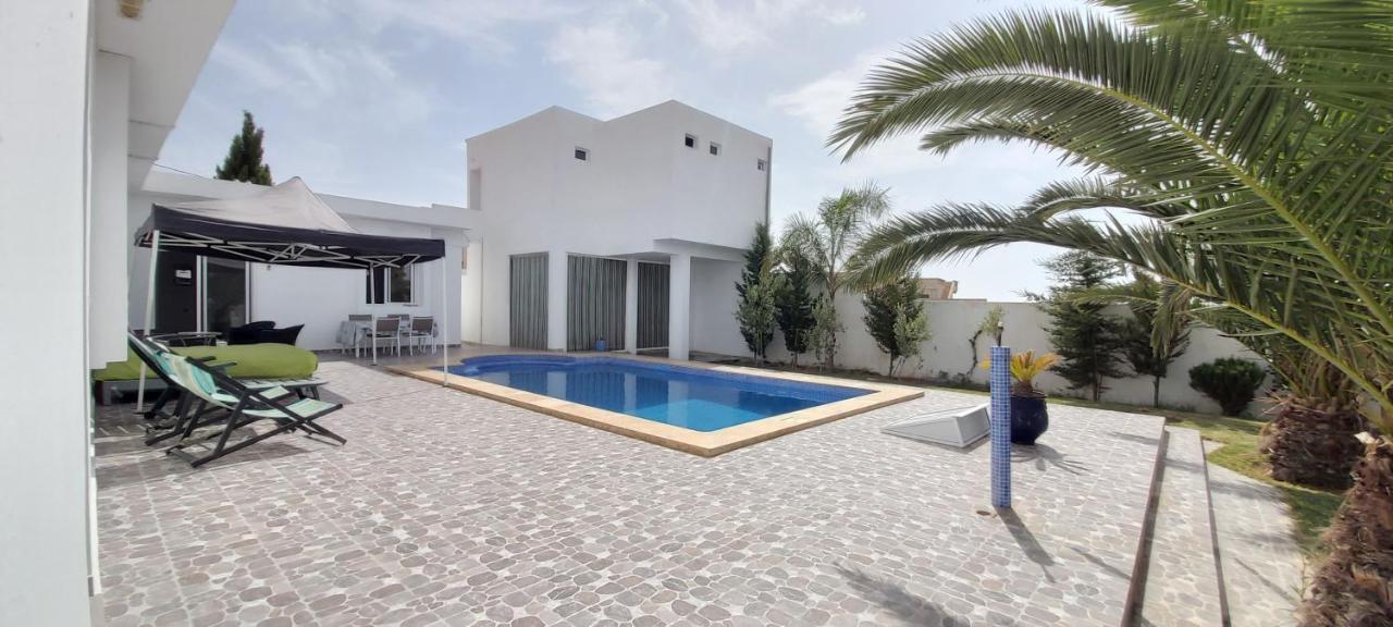 Villa Climatisee Avec Piscine Privee, Ras El Ma Bouarfaten Luaran gambar